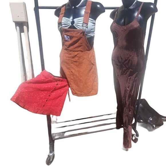 Spring Sale! Lot 33 includes 4 -XS NWOT Shein Corduroy Overalls-TOP-Dress-Skirt - Picture 9 of 12